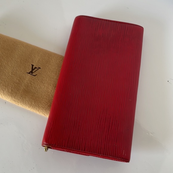 Authentic Louis Vuitton Epi Pochette Coin/Credit Card Red Long Wallet. - Picture 15 of 15